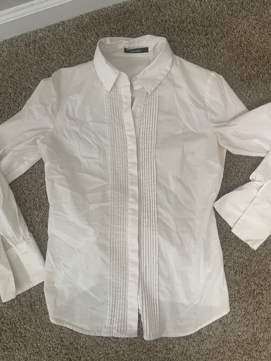 Tahari Tops - Woman’s Tahari White Blouse